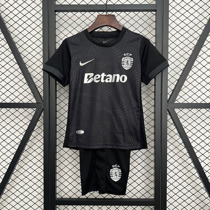 CAMISETA Y PANTANOLES CORTOS NIÑO SPORTING  EDICIÓN ESPECIAL 25/26