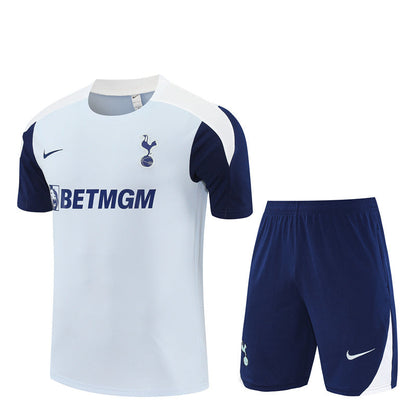 CAMISETA Y PANTALONES CORTOS TOTTENHAM HOTSPUR 25/26