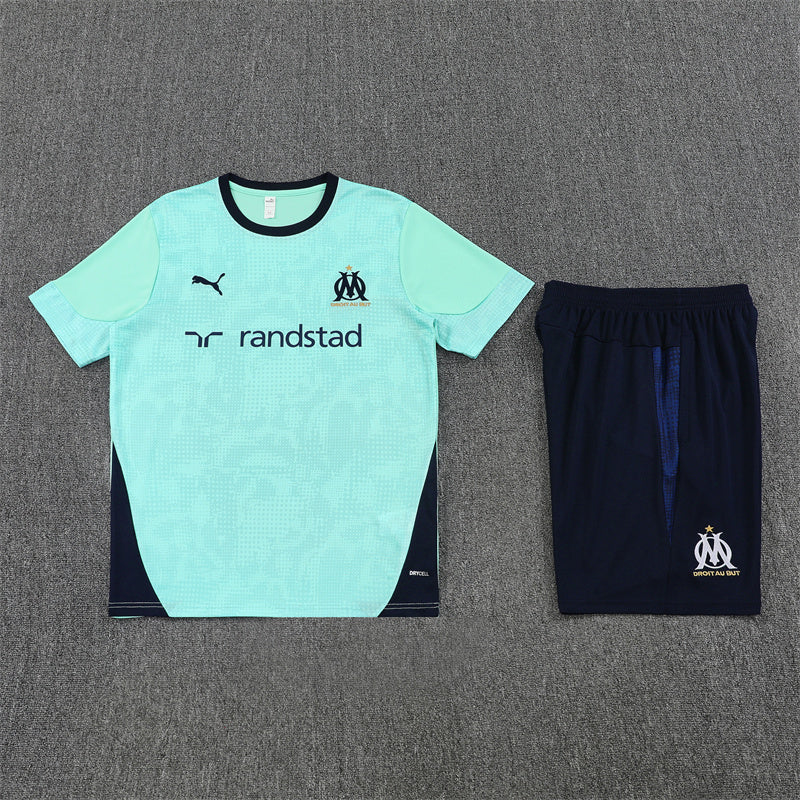 CAMISETA Y PANTALONES CORTOS PARA NIÑOS OLYMPIQUE DE MARSEILLE 25/26