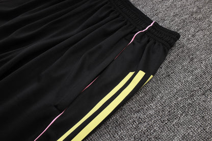 CAMISETA Y PANTALÓN CORTO ENTRENAMIENTO JUVENTUS 25/26