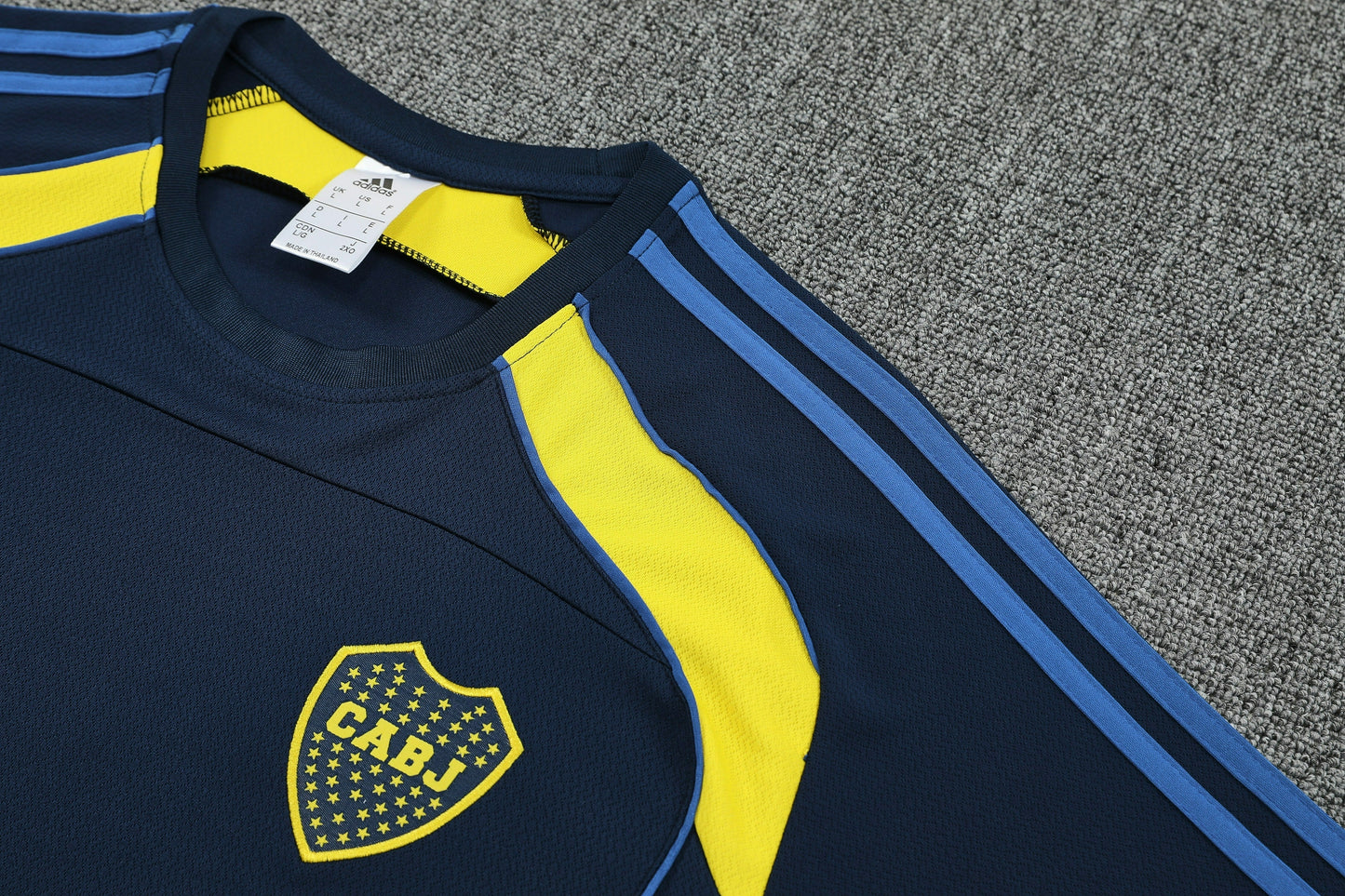 CAMISETA Y PANTALÓN CORTO ENTRENAMIENTO BOCA JUNIORS 25/26