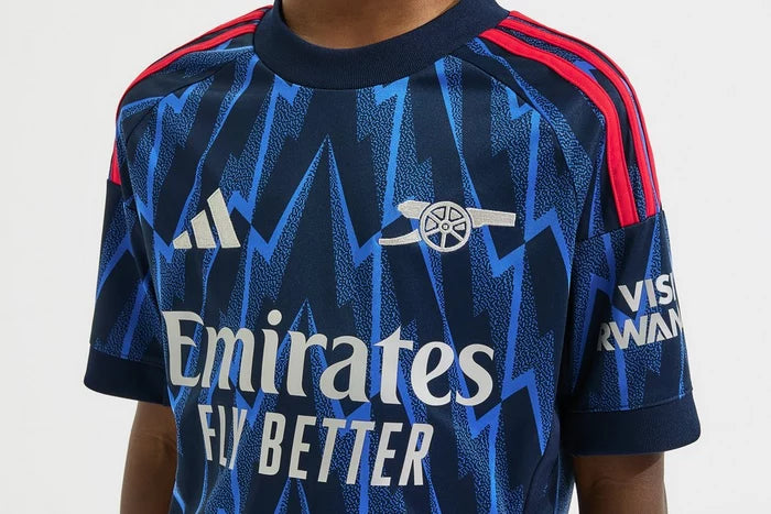 CAMISA Y PANTALONES CORTOS PARA NIÑOS ARSENAL AWAY 25/26