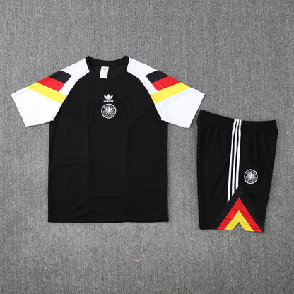 CAMISETA Y PANTALÓN CORTO ENTRENAMIENTO ALEMANIA 25/26
