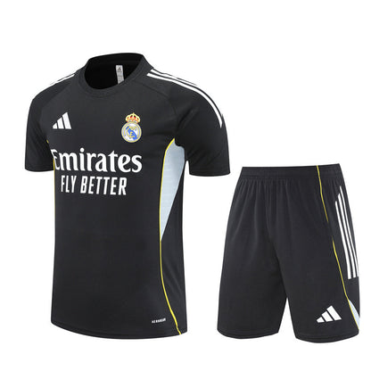 CAMISETA Y PANTALÓN CORTO ENTRENAMIENTO REAL MADRID 25/26