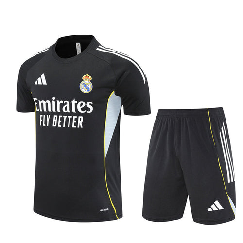 CAMISETA Y PANTALÓN CORTO ENTRENAMIENTO REAL MADRID 25/26