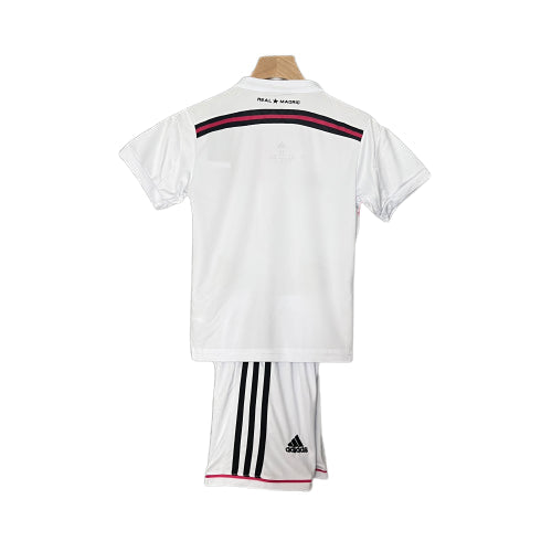 Camiseta y pantalón de fútbol Real Madrid blancos con detalles adidas, tienda Reino del Futbol