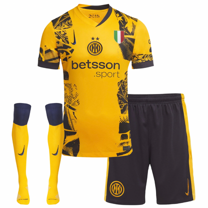 CAMISETA Y PANTALON CORTO PARA NIÑO INTER THIRD 24/25 - CON MEDIAS