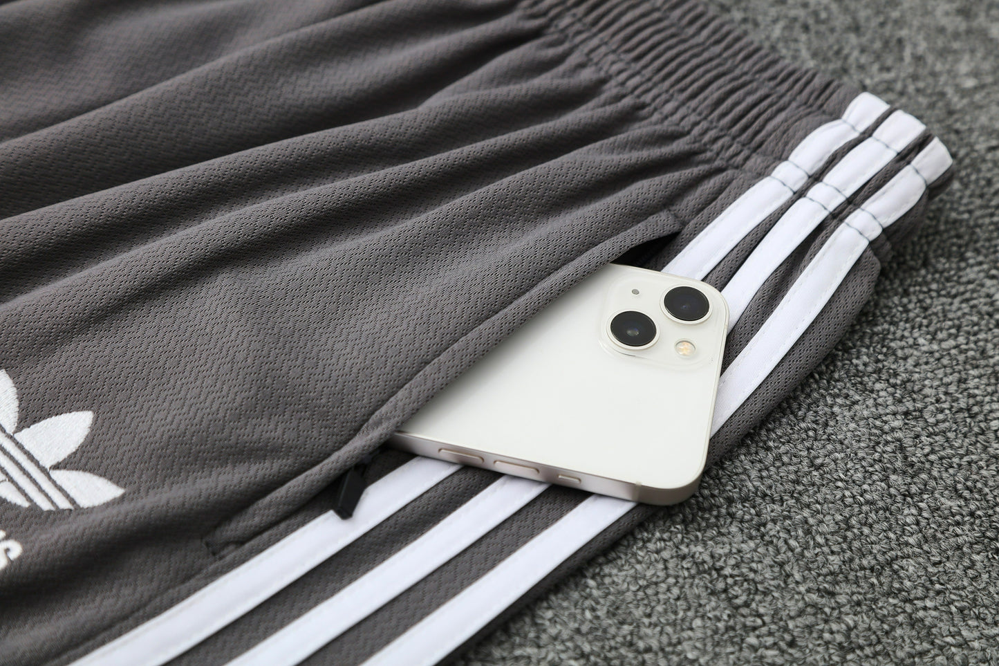 CAMISETA Y PANTALÓN CORTO ENTRENAMIENTO REAL MADRID 25/26