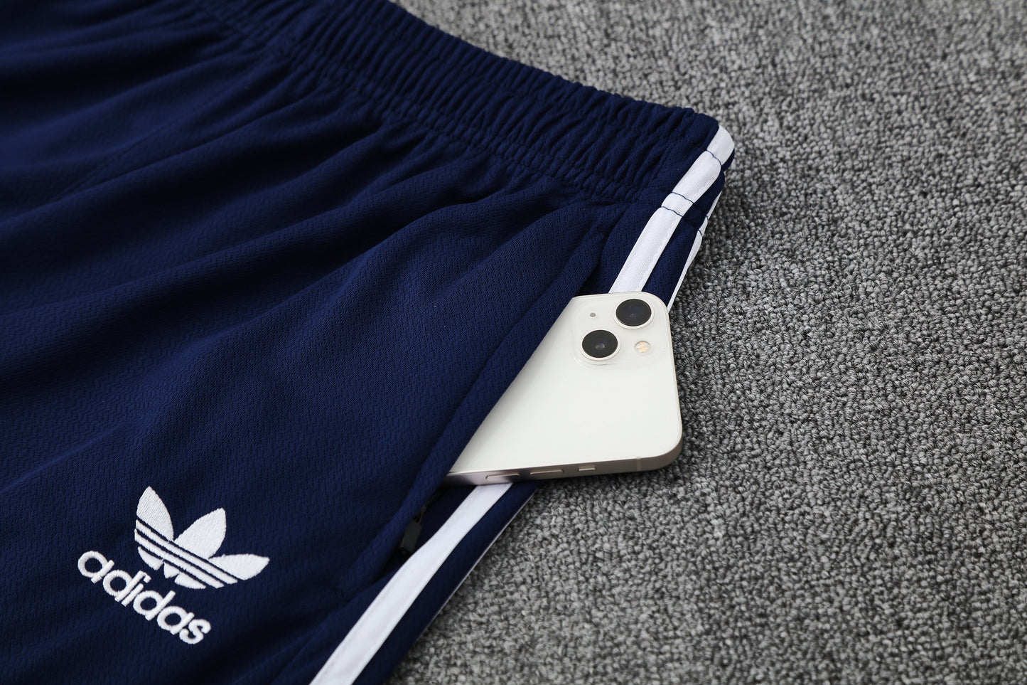 CAMISETA Y PANTALÓN CORTO DE ENTRENAMIENTO ITALIA 25/26