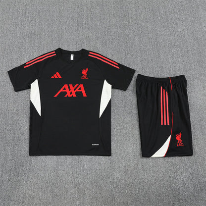 CAMISETA Y PANTALONES CORTOS PARA NIÑO LIVERPOOL 25/26