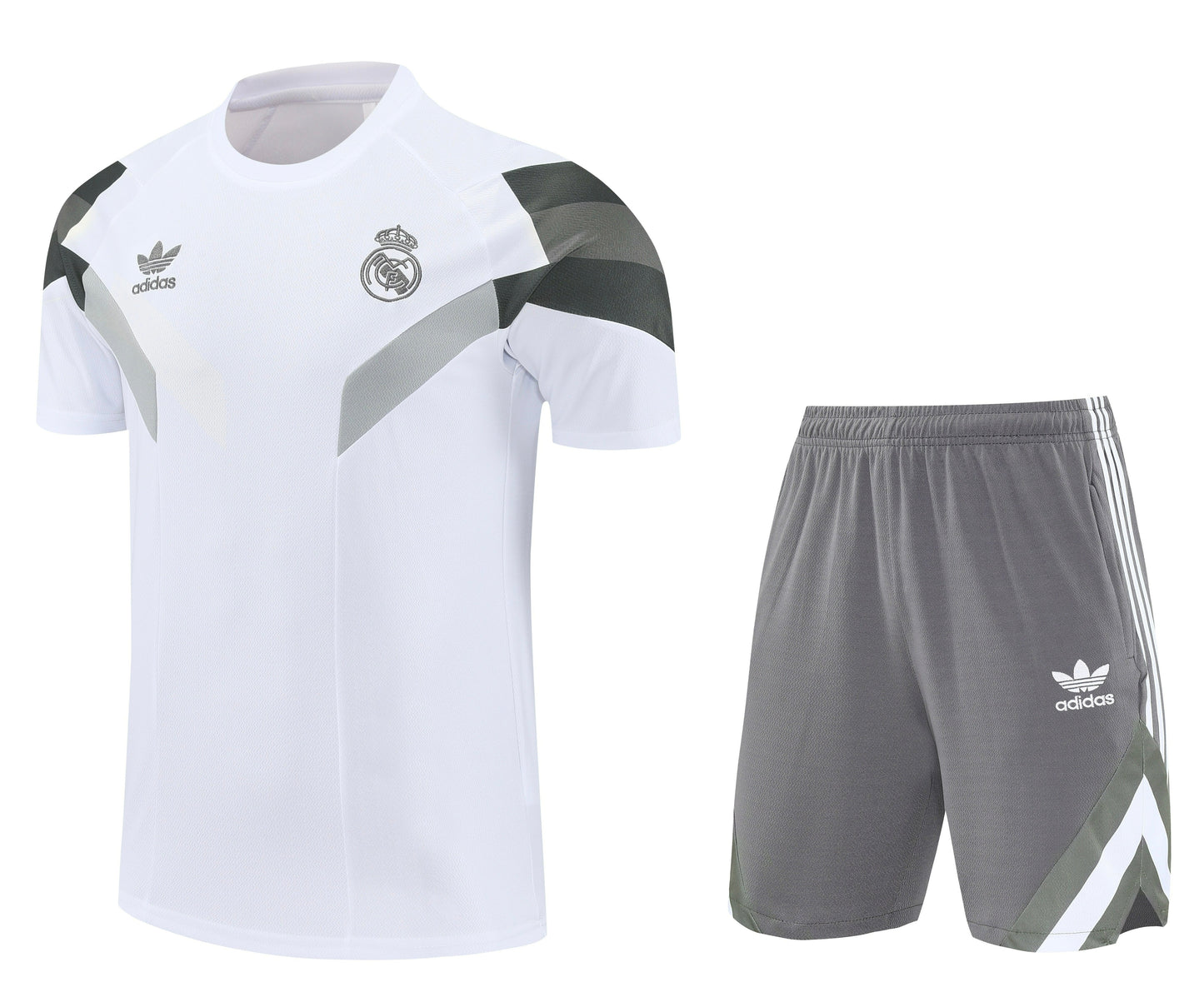CAMISETA Y PANTALÓN CORTO ENTRENAMIENTO REAL MADRID 25/26