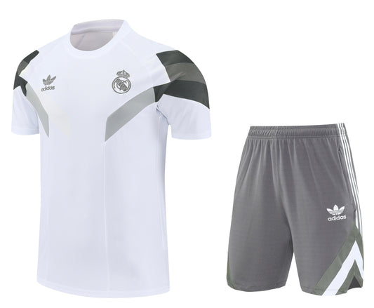 CAMISETA Y PANTALÓN CORTO ENTRENAMIENTO REAL MADRID 25/26