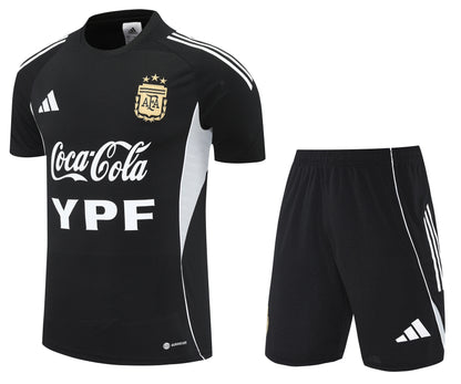 CAMISETA Y PANTALONES CORTOS PARA NIÑO ARGENTINA 25/26