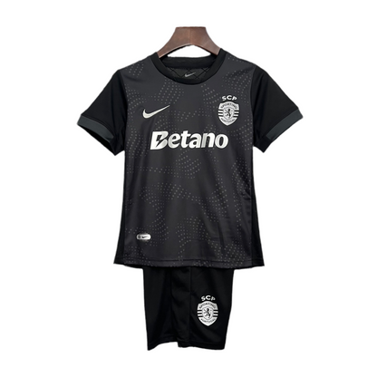 CAMISETA Y PANTANOLES CORTOS NIÑO SPORTING  EDICIÓN ESPECIAL 25/26