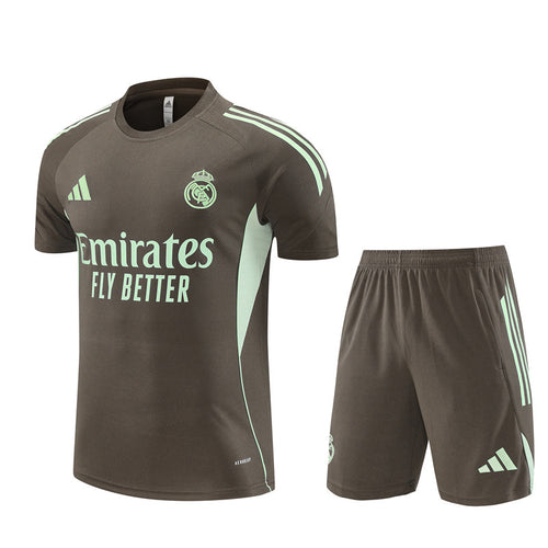 CAMISETA Y PANTALÓN CORTO ENTRENAMIENTO REAL MADRID 25/26