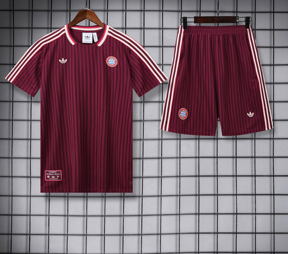 CAMISETA Y PANTALÓN CORTO ENTRENAMIENTO BAYERN 25/26