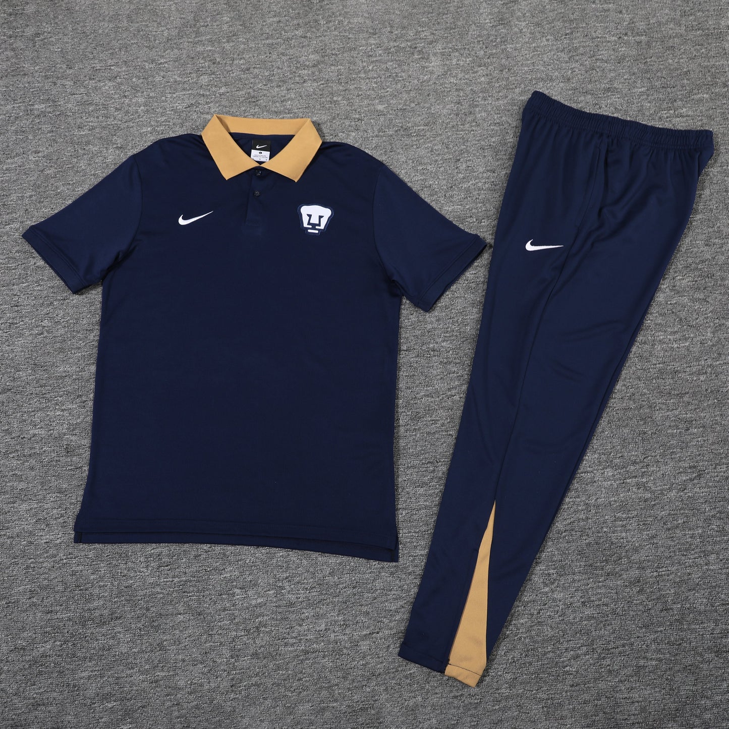 CAMISETA Y PANTALÓN PUMAS UNAM 25/26