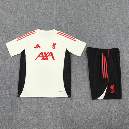 CAMISETA Y PANTALÓN ENTRENAMIENTO LIVERPOOL 25/26