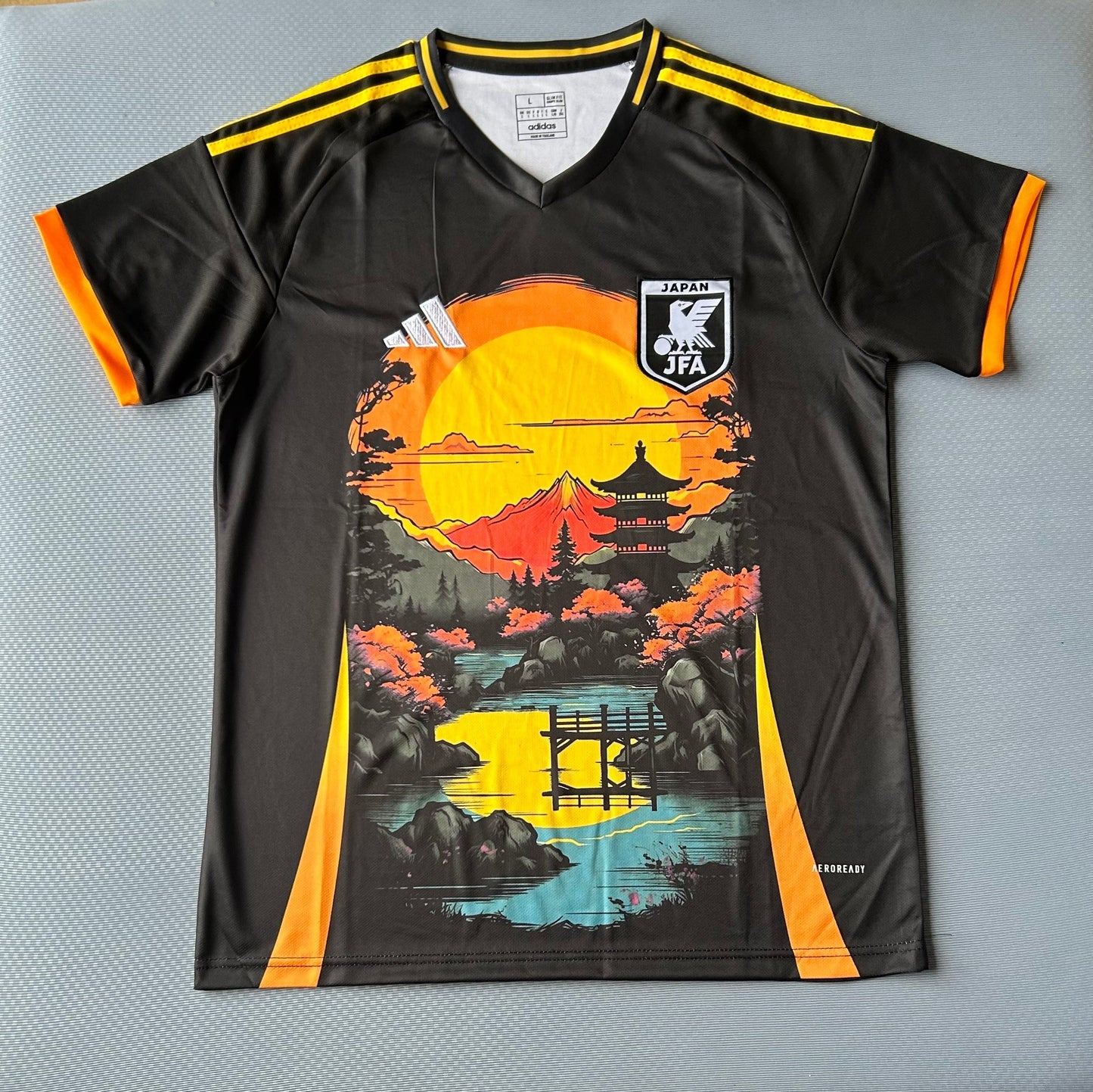 CAMISETA JAPON EDICIÓN ESPECIAL DRAGON BALL 25/26