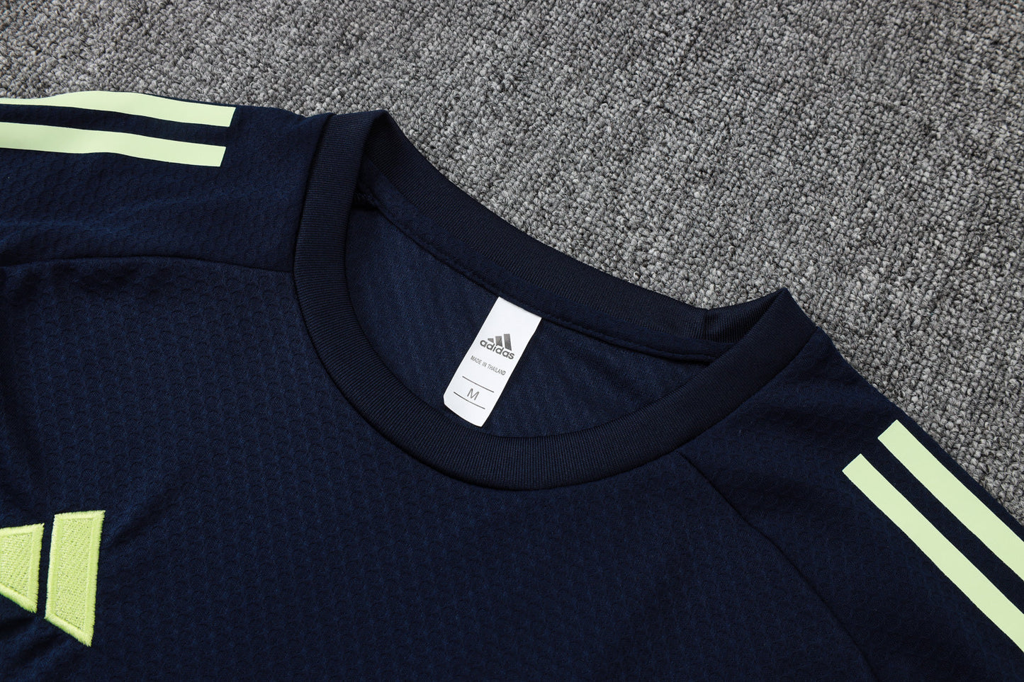CAMISETA Y PANTALÓN CORTO ENTRENAMIENTO REAL MADRID 25/26