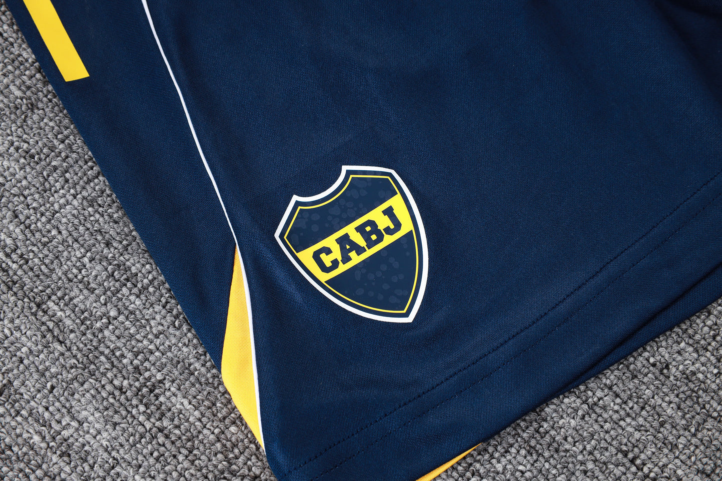 CAMISETA Y PANTALÓN CORTO ENTRENAMIENTO BOCA JUNIORS 25/26