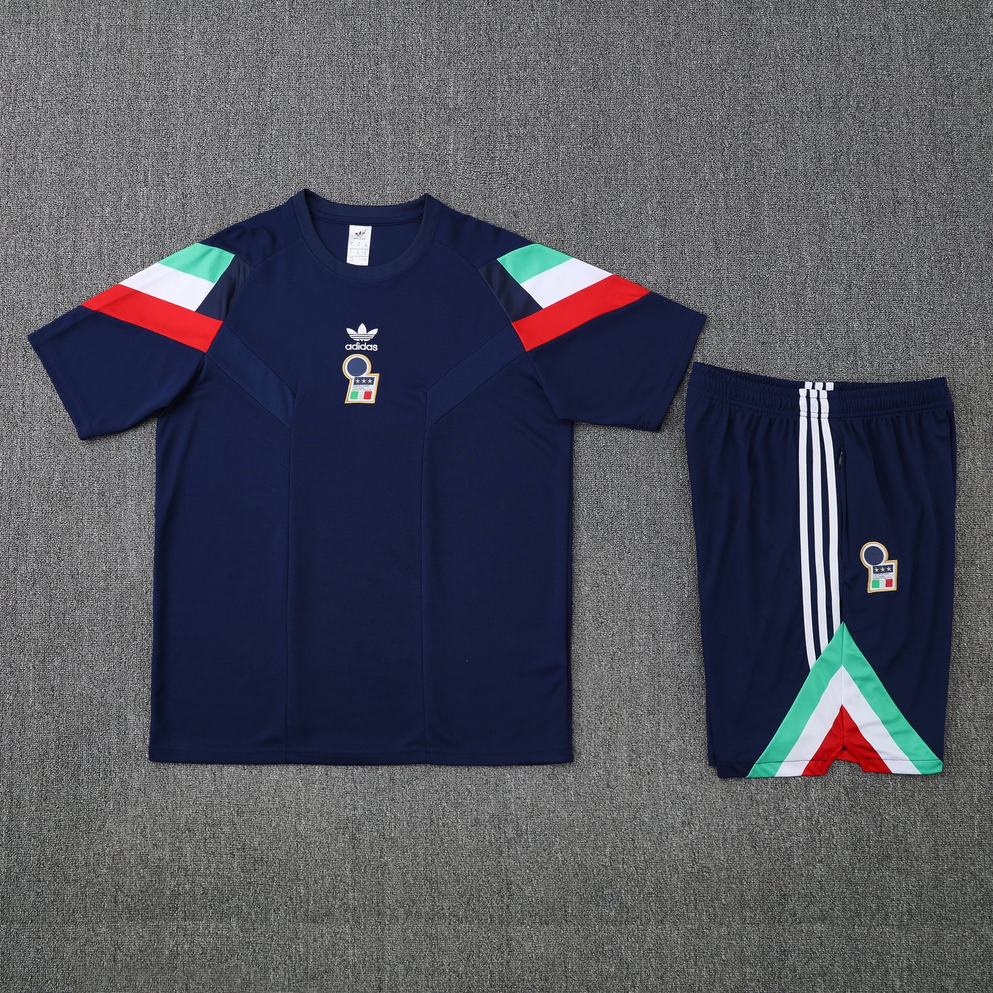 CAMISETA Y PANTALÓN CORTO DE ENTRENAMIENTO ITALIA 25/26
