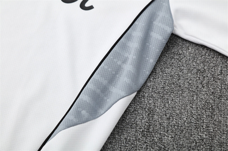 CAMISA E PANTALONES CORTOS PARA NIÑO INTER MIAMI 25/26