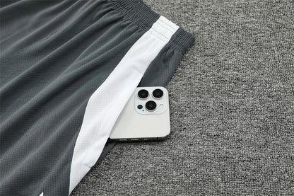 CAMISETA Y PANTALONES CORTOS PARA NIÑO MANCHESTER UNITED 24/25