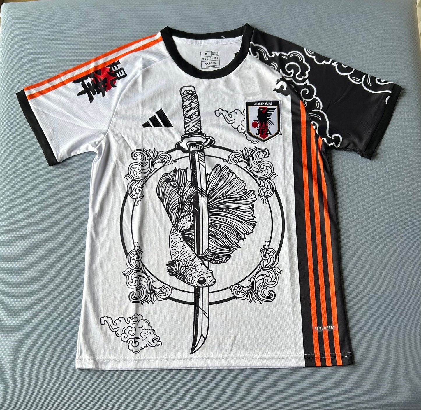 CAMISETA JAPON EDICIÓN ESPECIAL DRAGON BALL 25/26