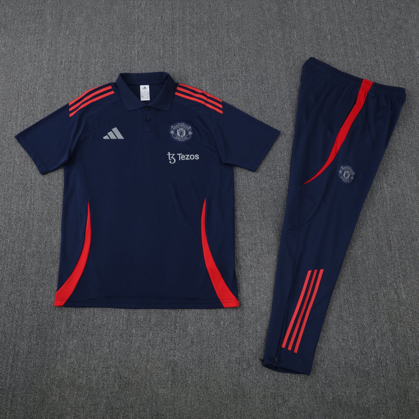 CAMISETA Y PANTALÓN MANCHESTER UNITED 25/26