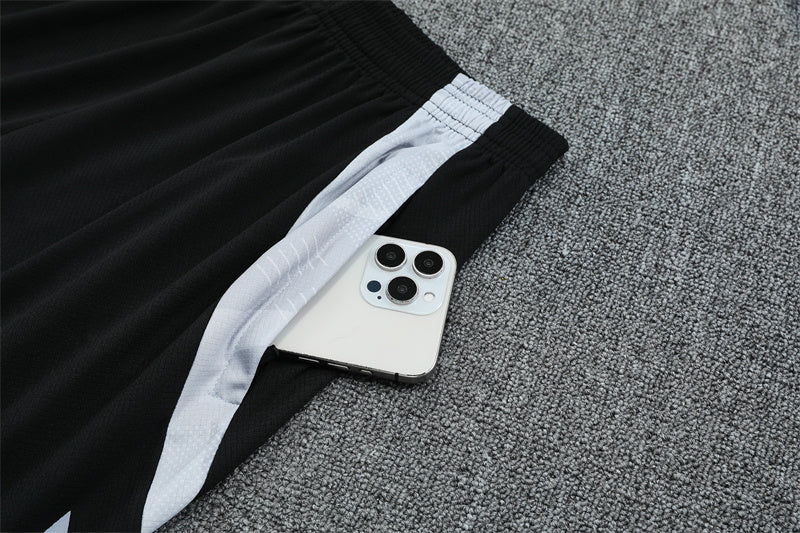 CAMISETA Y PANTALONES CORTOS NIÑOS REAL MADRID 24/25