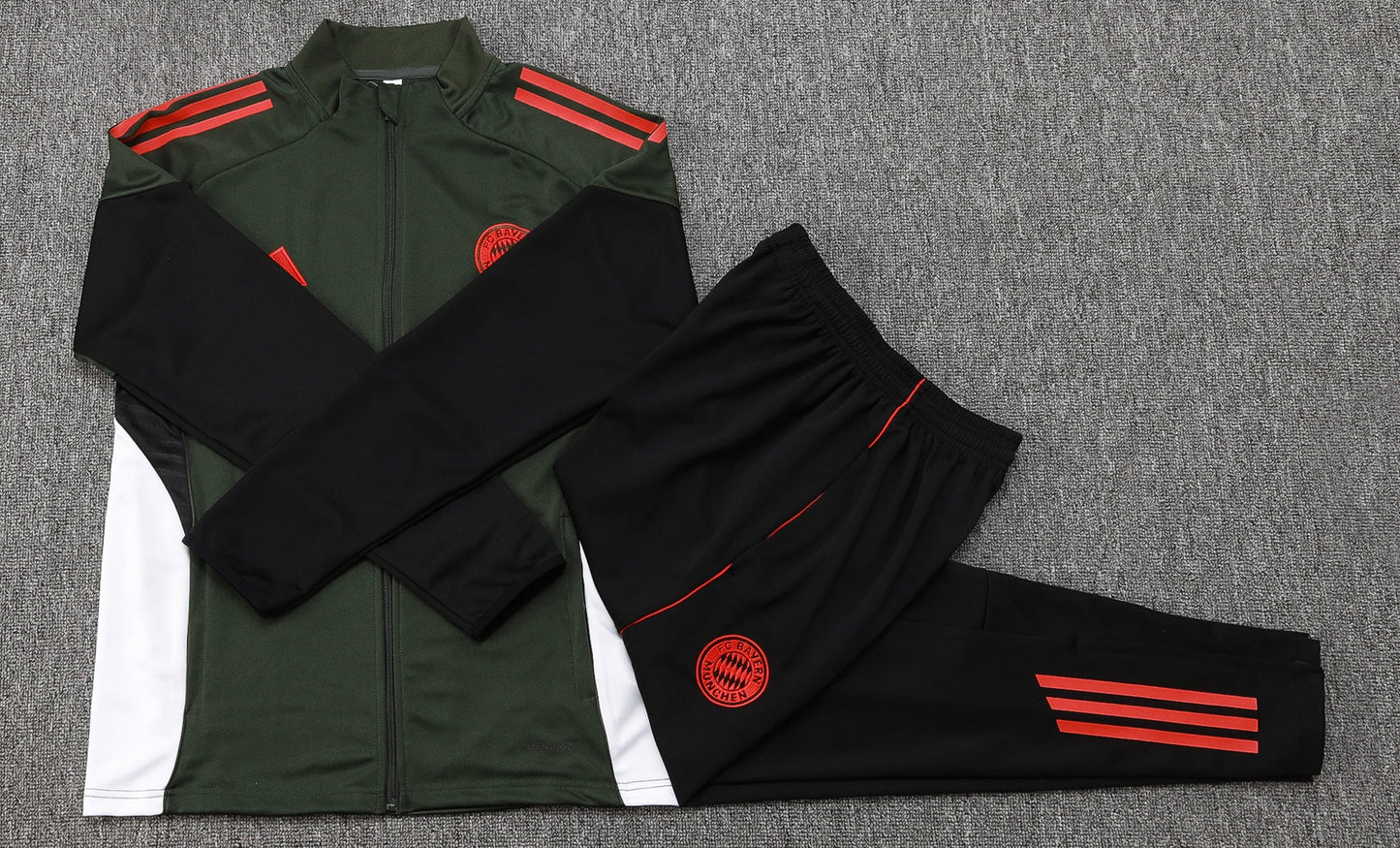 CHÁNDAL BAYERN NIÑO 25/26