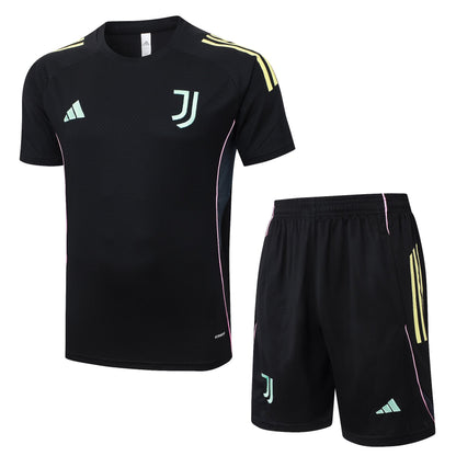 CAMISETA Y PANTALÓN CORTO ENTRENAMIENTO JUVENTUS 25/26