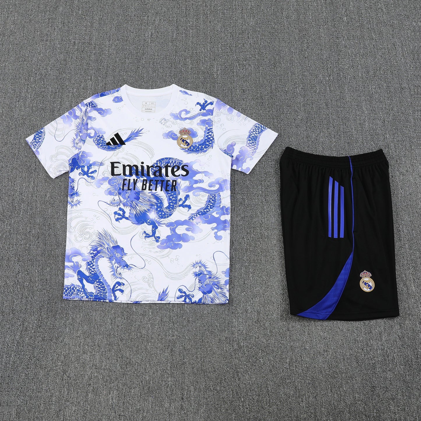 CAMISETA Y PANTALÓN CORTO ENTRENAMIENTO REAL MADRID 25/26
