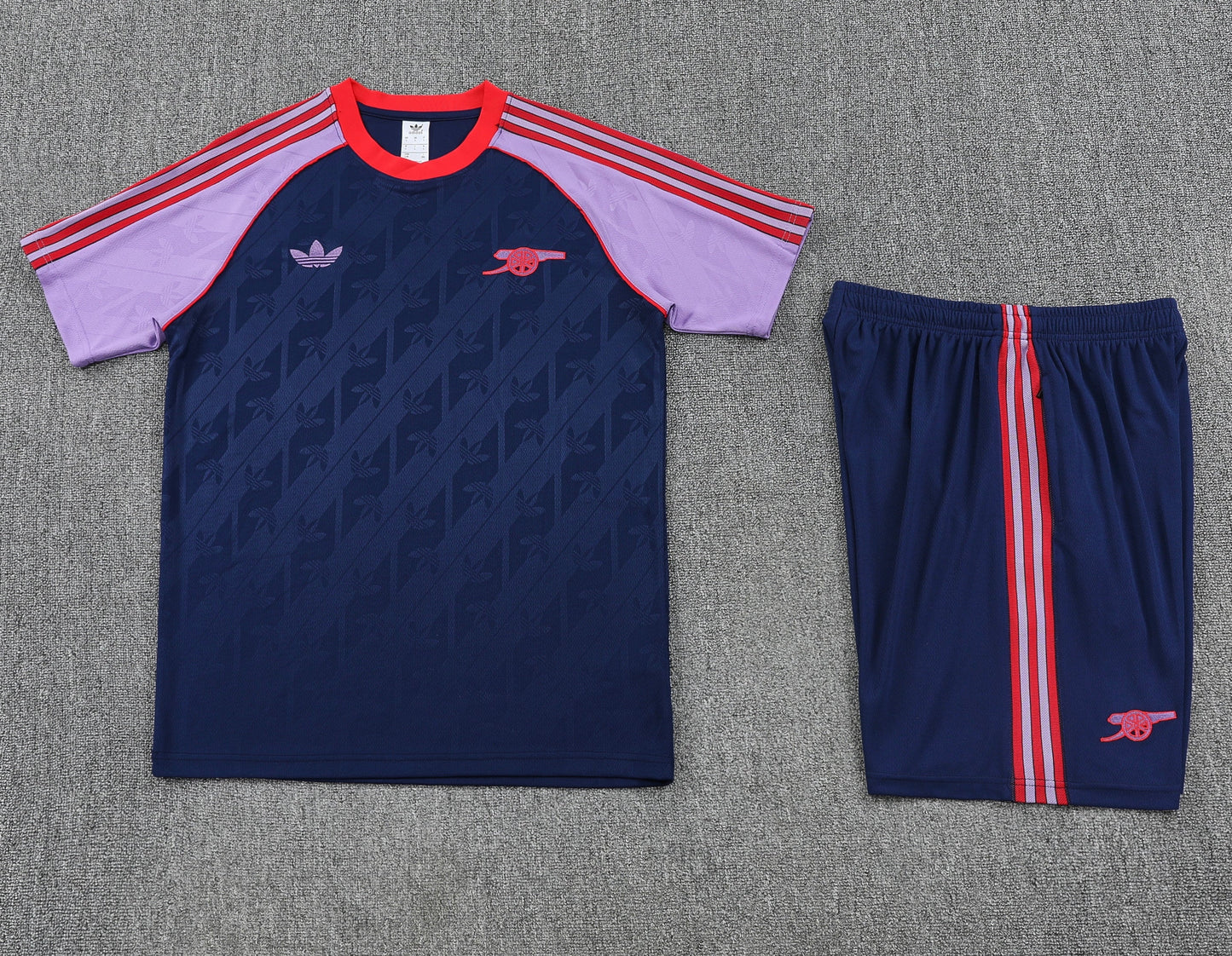 CAMISETA Y PANTALÓN ENTRENAMIENTO ARSENAL 25/26