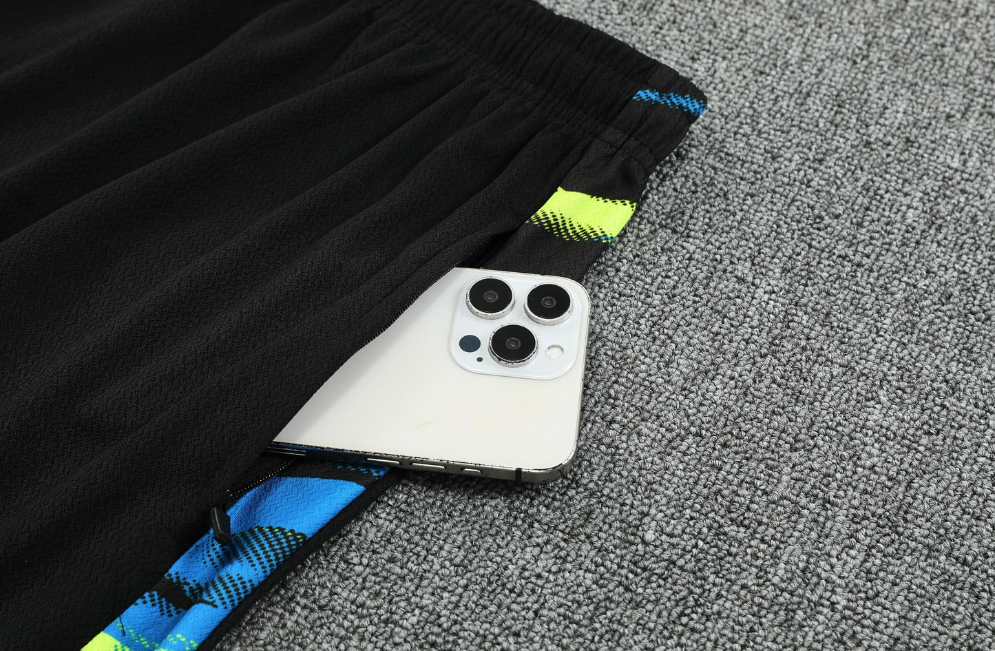 CAMISETA Y PANTALÓN CORTO ENTRENAMIENTO OLYMPIQUE DE MARSEILLE 25/26