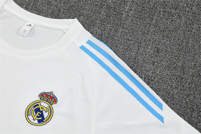 CAMISETA Y PANTALÓN CORTO ENTRENAMIENTO REAL MADRID 25/26