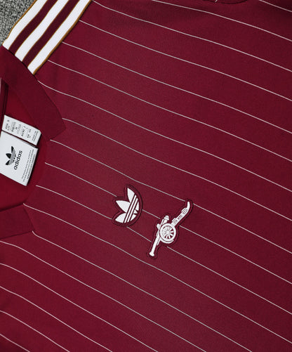 CAMISETA Y PANTALÓN ENTRENAMIENTO ARSENAL 25/26