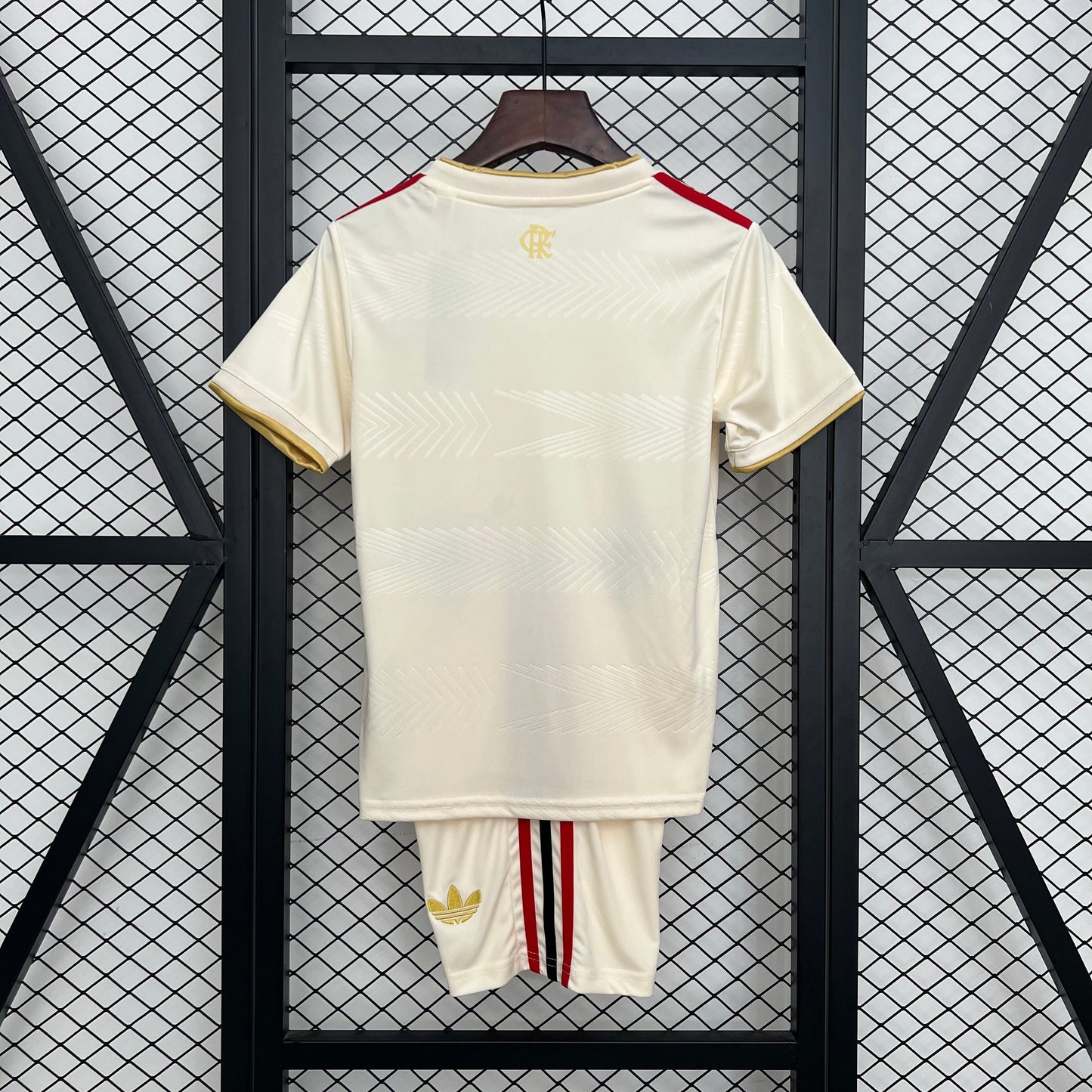 CAMISETA Y PANTALÓN CORTO NIÑO FLAMENGO THIRD 25/26