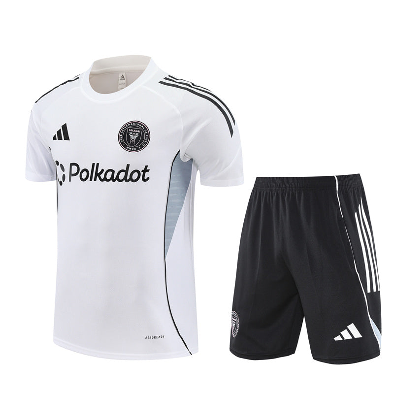 CAMISA E PANTALONES CORTOS PARA NIÑO INTER MIAMI 25/26
