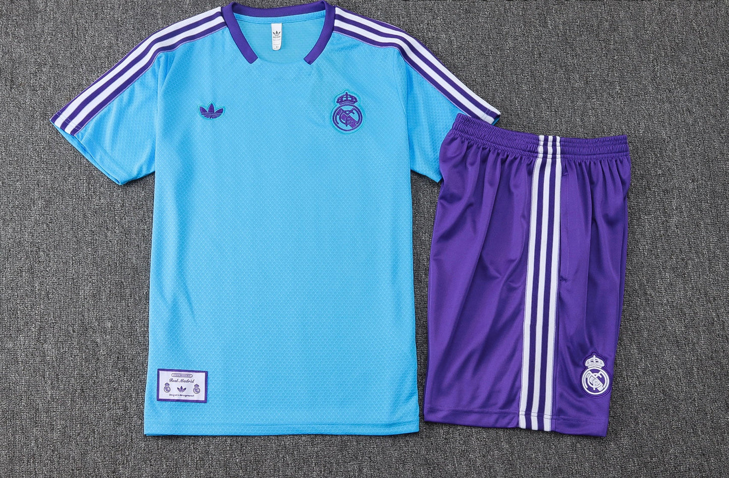 CAMISETA Y PANTALÓN CORTO ENTRENAMIENTO REAL MADRID 25/26