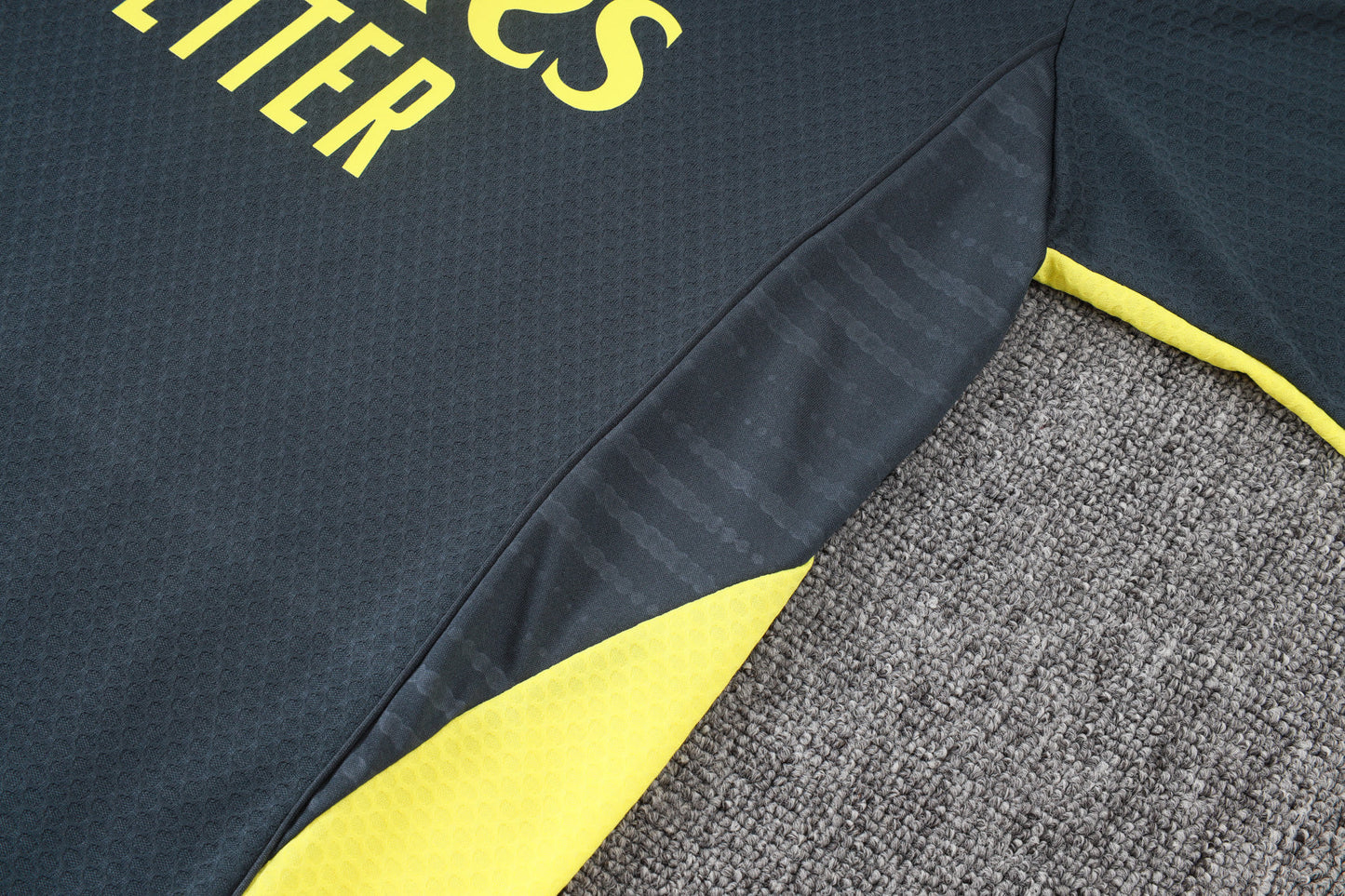 CAMISETA Y PANTALONES CORTOS NIÑOS REAL MADRID 25/26