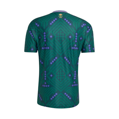 Camiseta de fútbol Arabia Saudita 2026 verde con patrones geométricos, Reino del Futbol