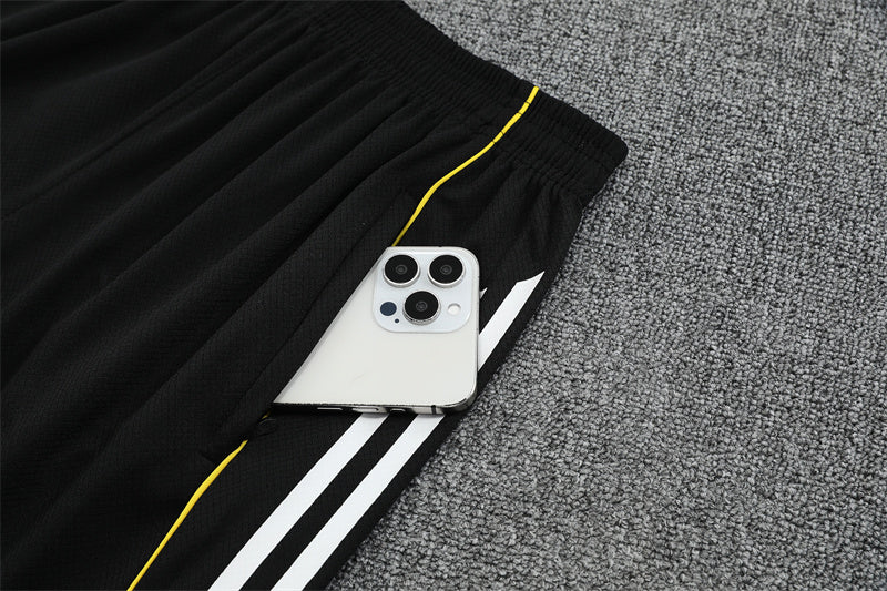 CAMISETA Y PANTALÓN CORTO ENTRENAMIENTO REAL MADRID 25/26