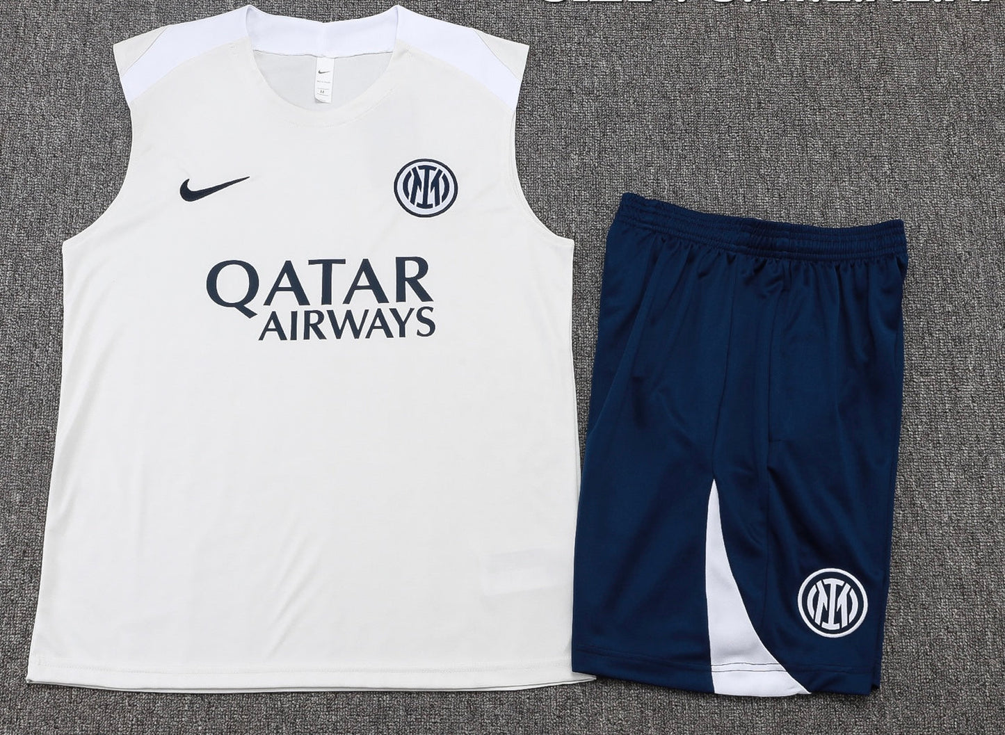 CAMISETA Y PANTALÓN CORTO ENTRENAMIENTO INTER 25/26