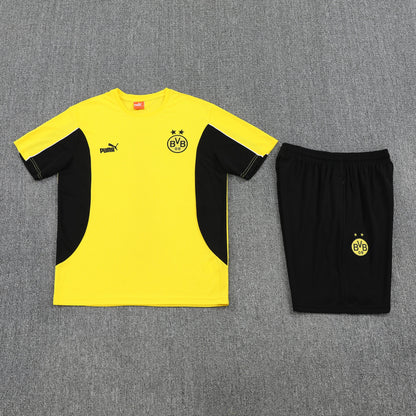 CAMISETA Y PANTALÓN CORTO ENTRENAMIENTO BORUSSIA DORTMUND 25/26