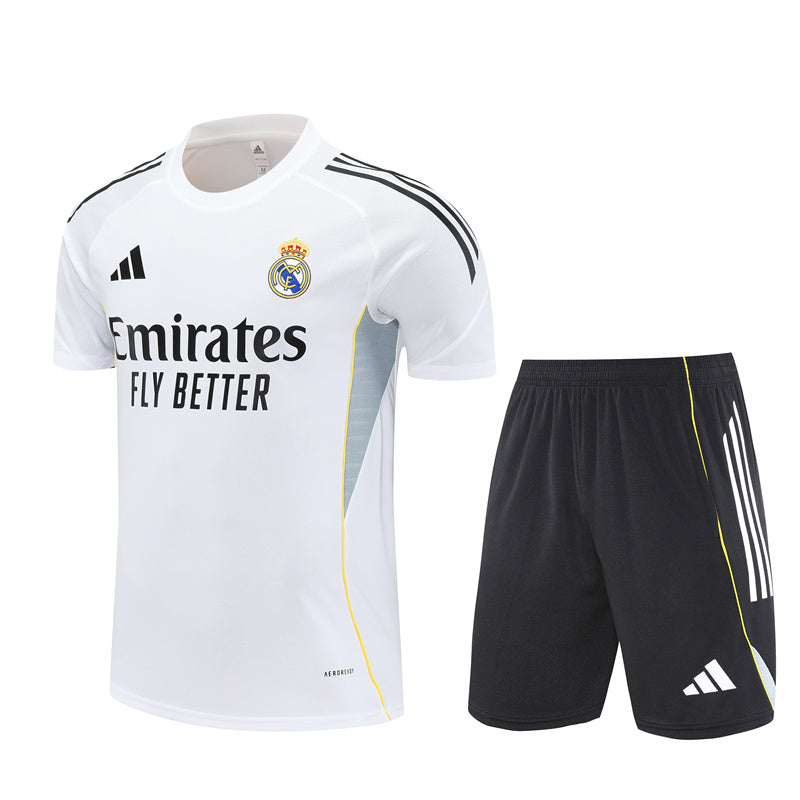 CAMISETA Y PANTALÓN CORTO ENTRENAMIENTO REAL MADRID 25/26