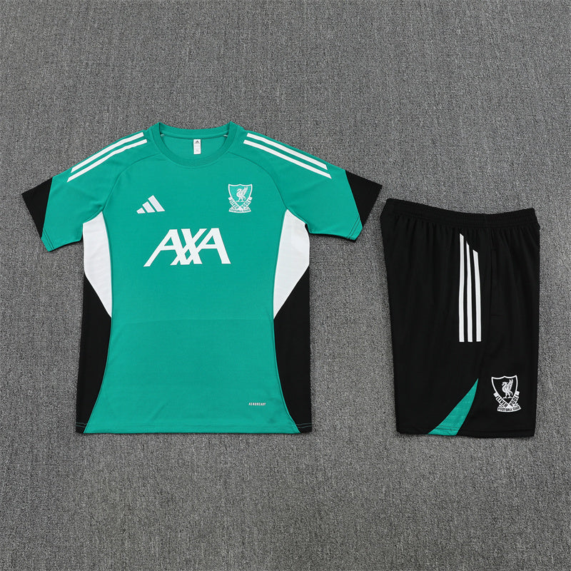 CAMISETA Y PANTALÓN ENTRENAMIENTO LIVERPOOL 25/26