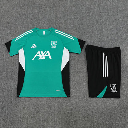 CAMISETA Y PANTALÓN ENTRENAMIENTO LIVERPOOL 25/26