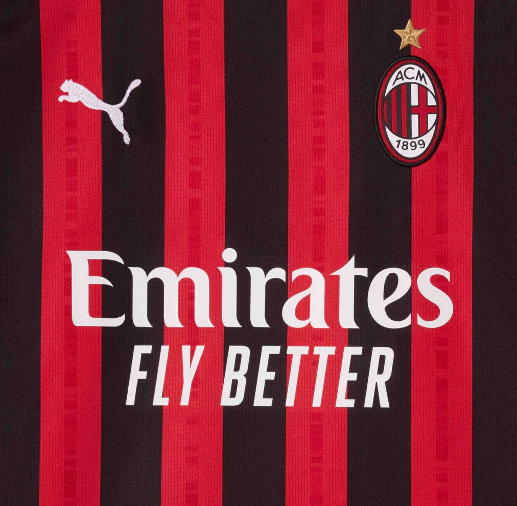 CAMISETA Y PANTALON CORTO PARA NIÑO AC MILAN HOME 24/25